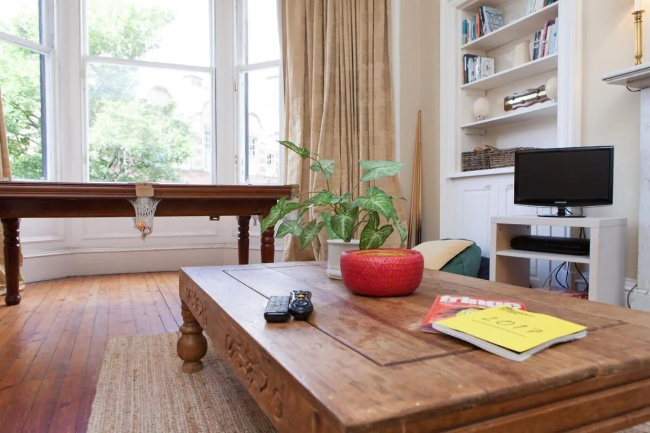 Amazing 4 Bedroom Apartment Just Off The Meadows Edinburg
