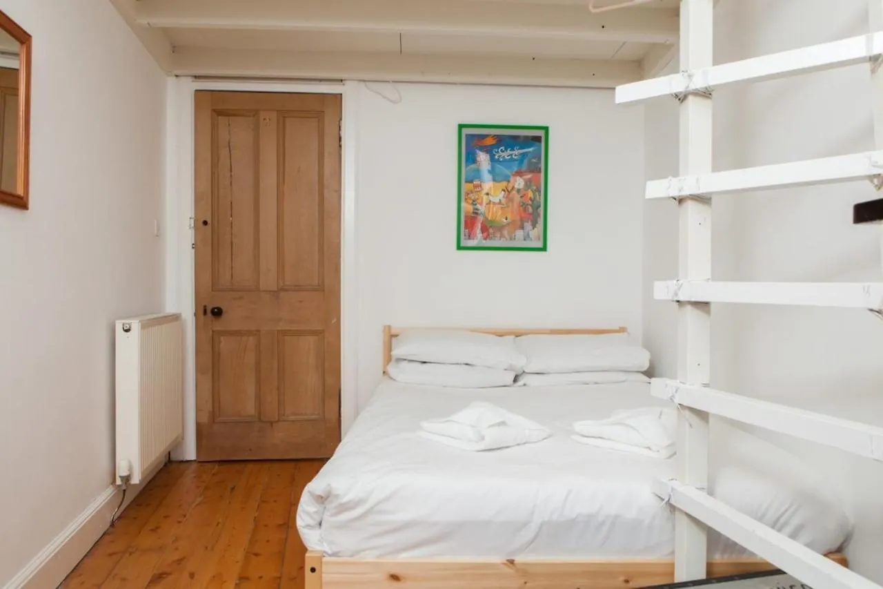 Amazing 4 Bedroom Apartment Just Off The Meadows Edinburg