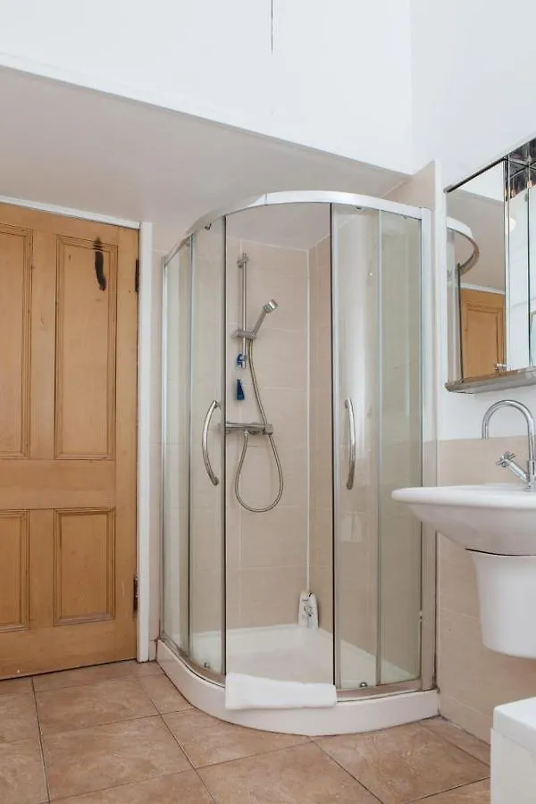 Amazing 4 Bedroom Apartment Just Off The Meadows Edinburg