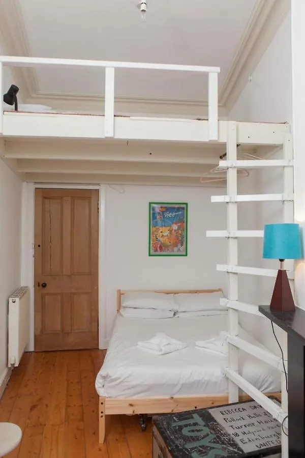 Amazing 4 Bedroom Apartment Just Off The Meadows Edinburg