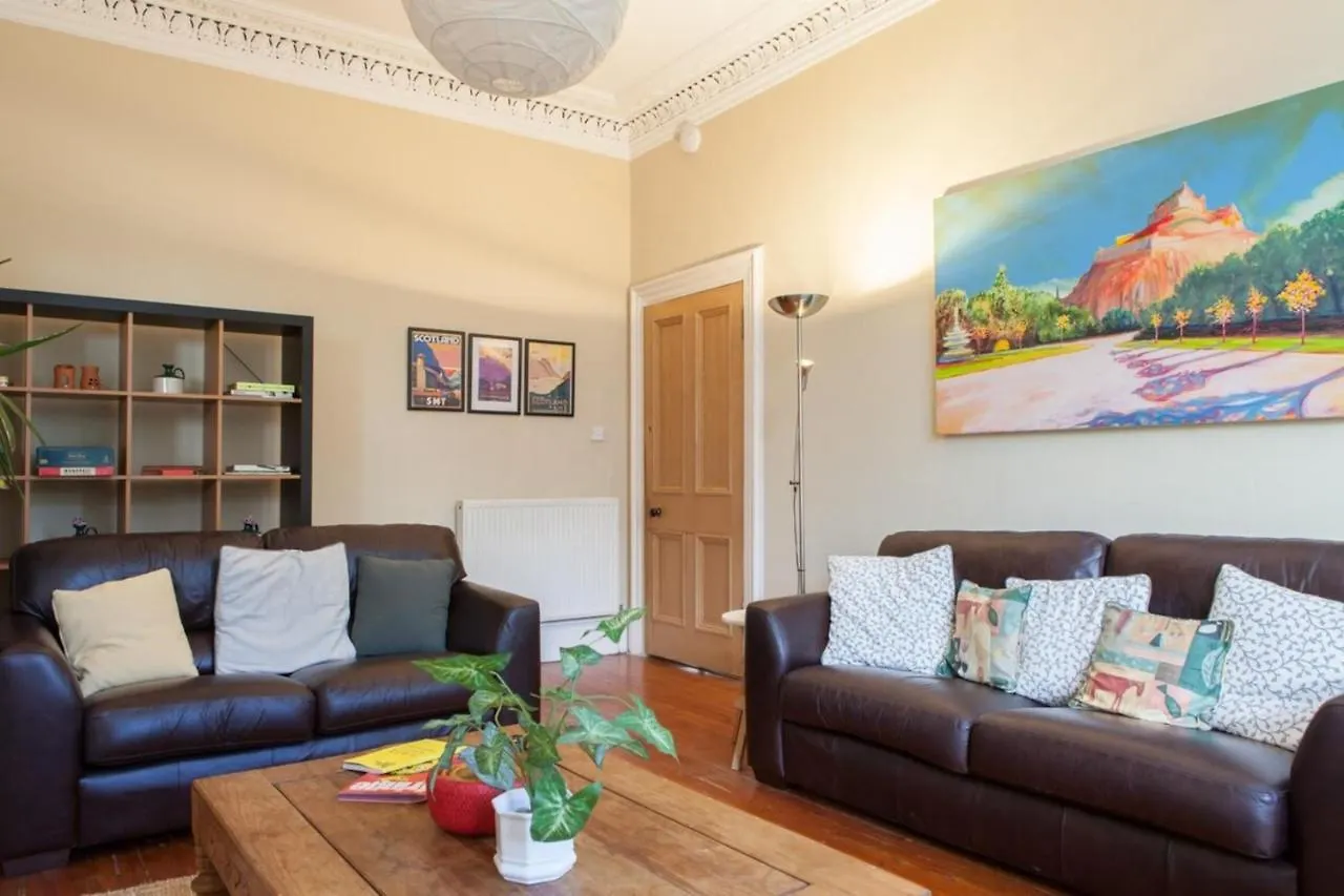 Amazing 4 Bedroom Apartment Just Off The Meadows Edinburg
